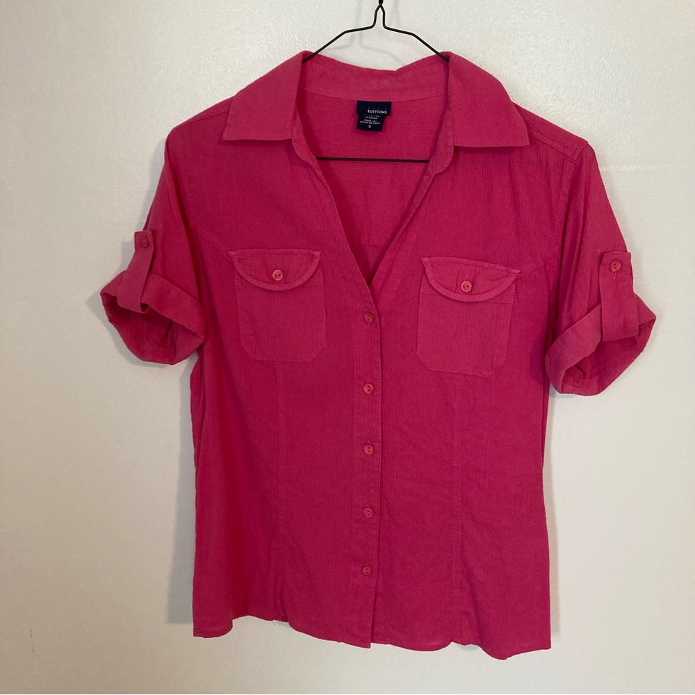 lightweight v-neck top, roll sleeve, button-down, small